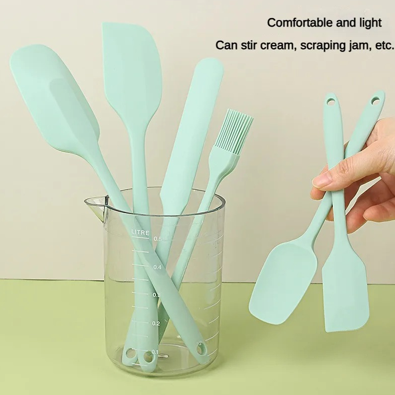 Kitchen Baking Brush - 6-piece cute kitchen gadgets set Silicone