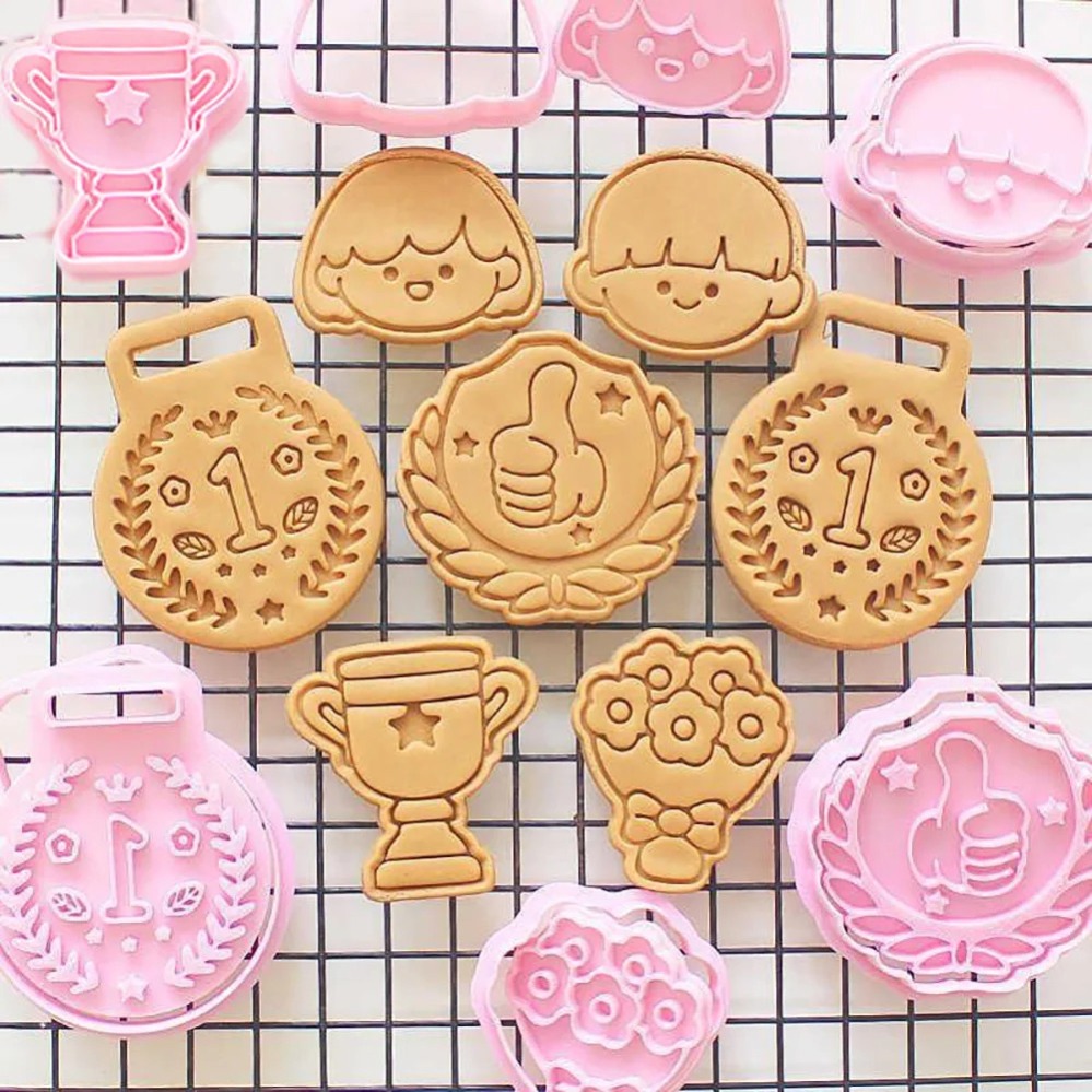 Medals Trophies Cookie Cutters - Kitchen Baking Cake recension och pris